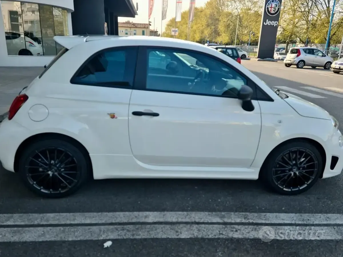 Usata Abarth 595 165 CV (121 kW) 2024 Bianco Berlina