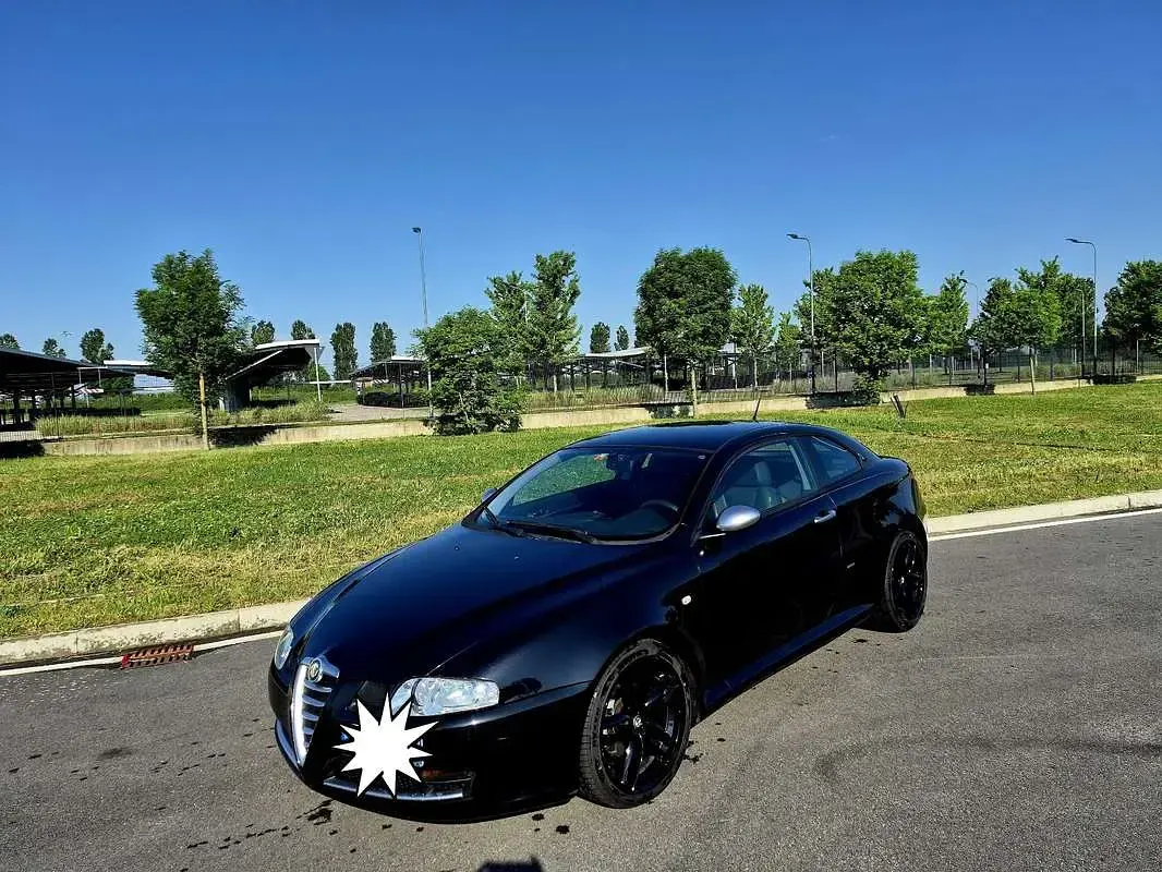 Usata Alfa Romeo GT Distinctive 150 CV (110 kW) 2008 Nero Coupé