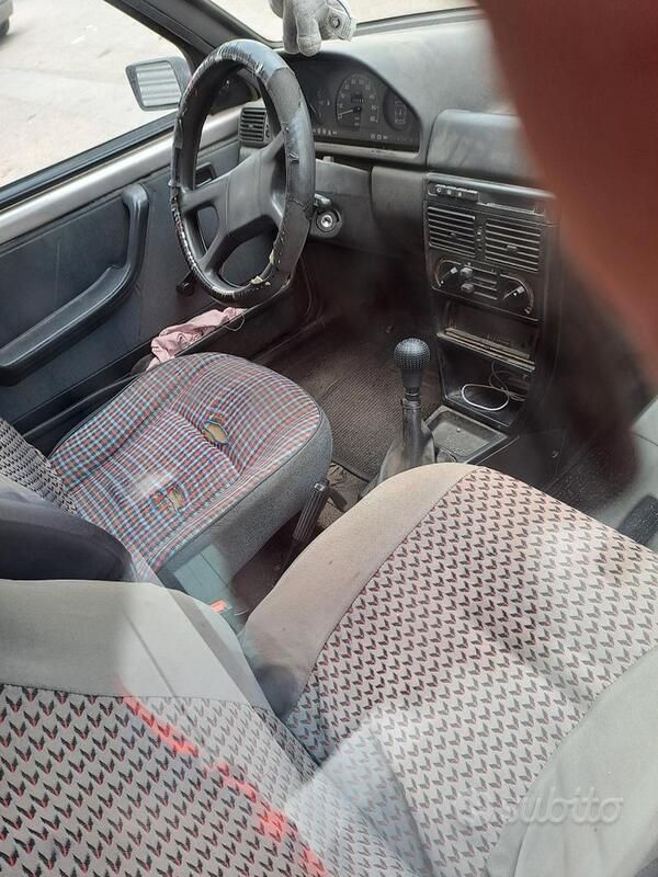 Usata Fiat Uno 45 CV (33 kW) 1993 Grigio Utilitaria