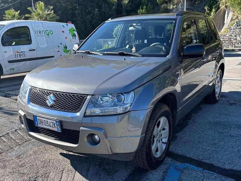 Usata Suzuki Grand Vitara 129 CV (94 kW) 2007 Grigio SUV