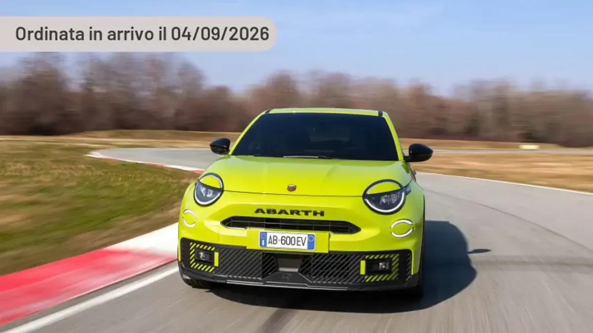Nouvelle Abarth 600e Turismo 105 kW (143 ch) 2025 Argent SUV
