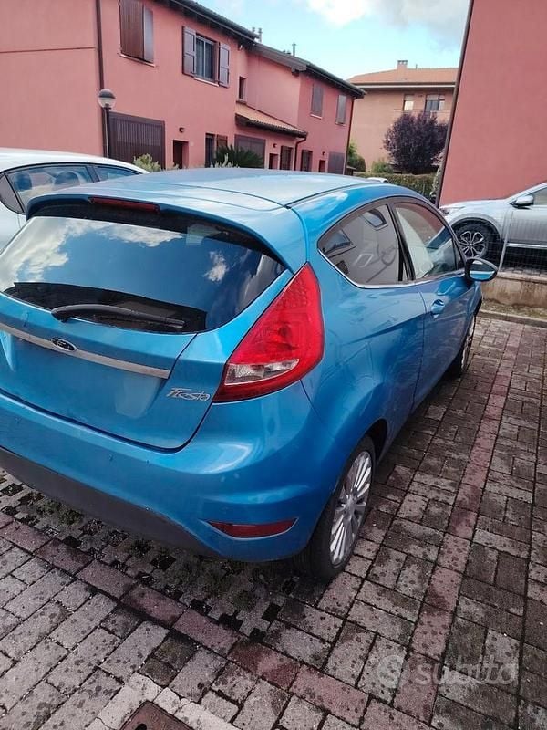 Usata Ford Fiesta 75 CV (55 kW) 2009 Utilitaria