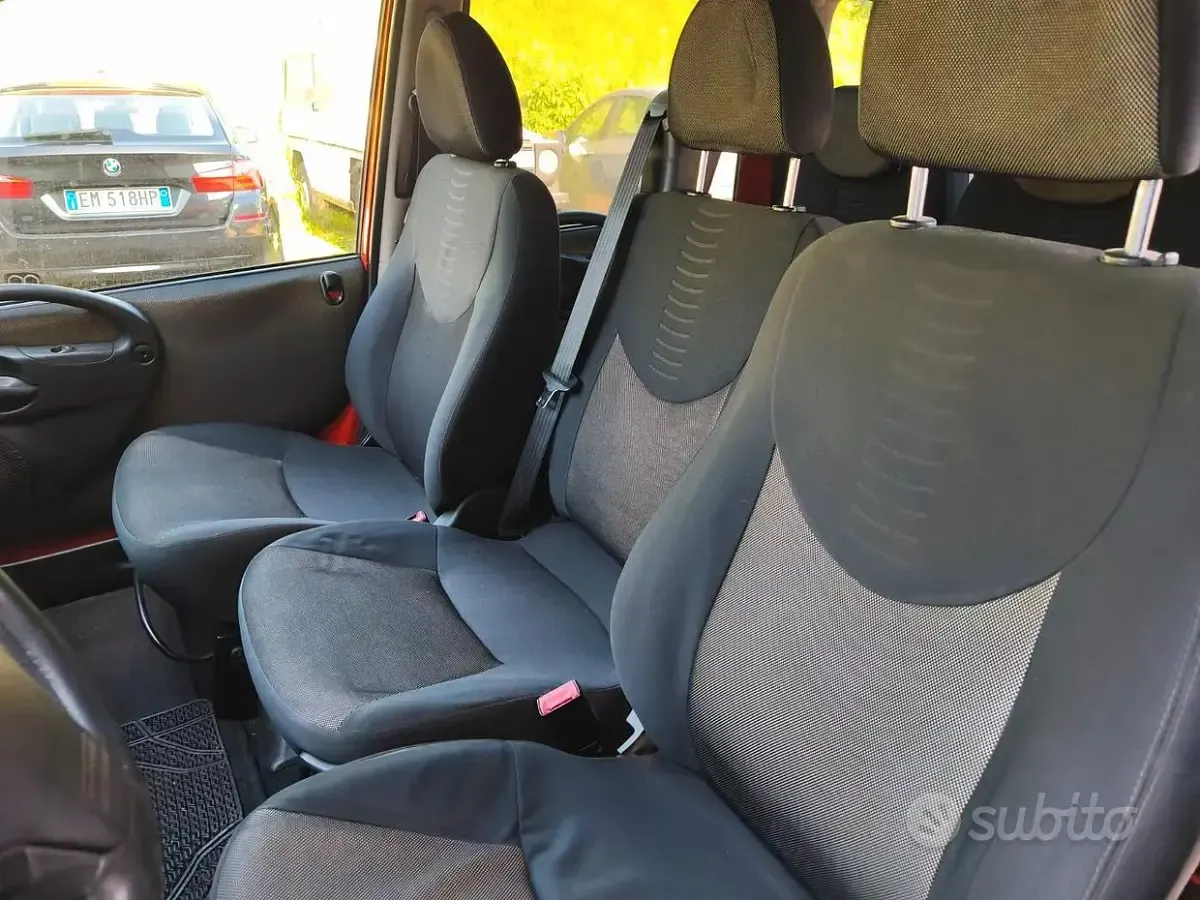 Usata Fiat Multipla Dynamic 120 CV (88 kW) 2007 Monovolume