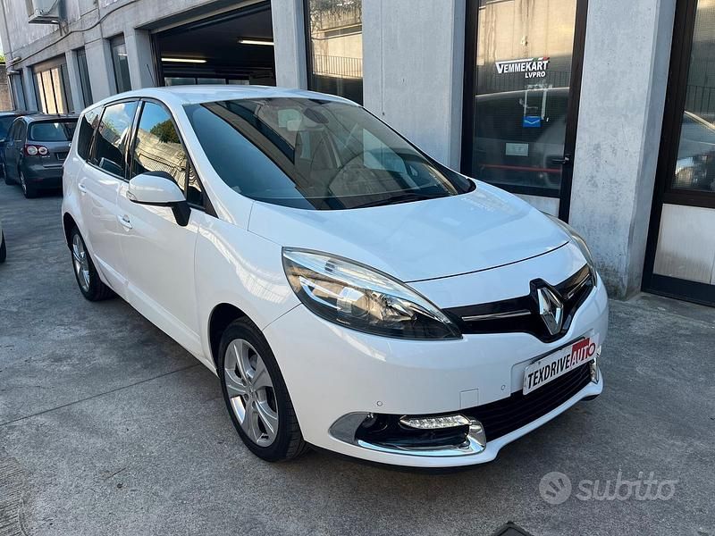 Usata Renault Scénic III 110 CV (80 kW) 2014 Bianco Monovolume