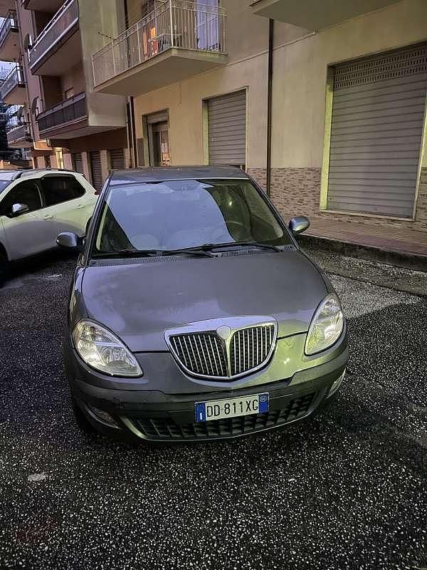 Usata Lancia Ypsilon 69 CV (50 kW) 2006 Utilitaria