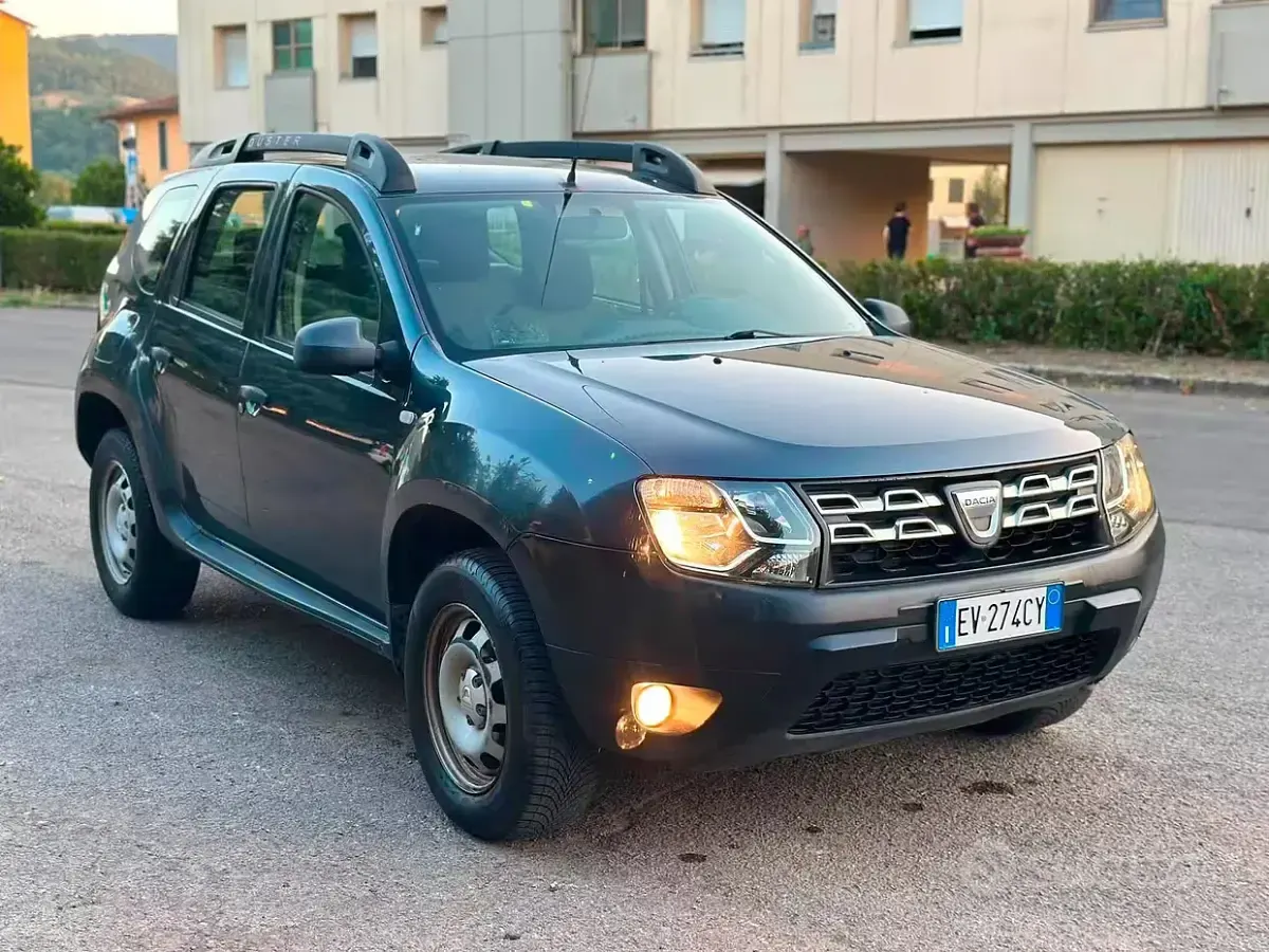 Usata Dacia Duster 105 CV (77 kW) 2014 Verde SUV