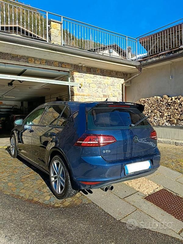Usata VW Golf VII GTD 184 CV (135 kW) 2015 Blu Station wagon