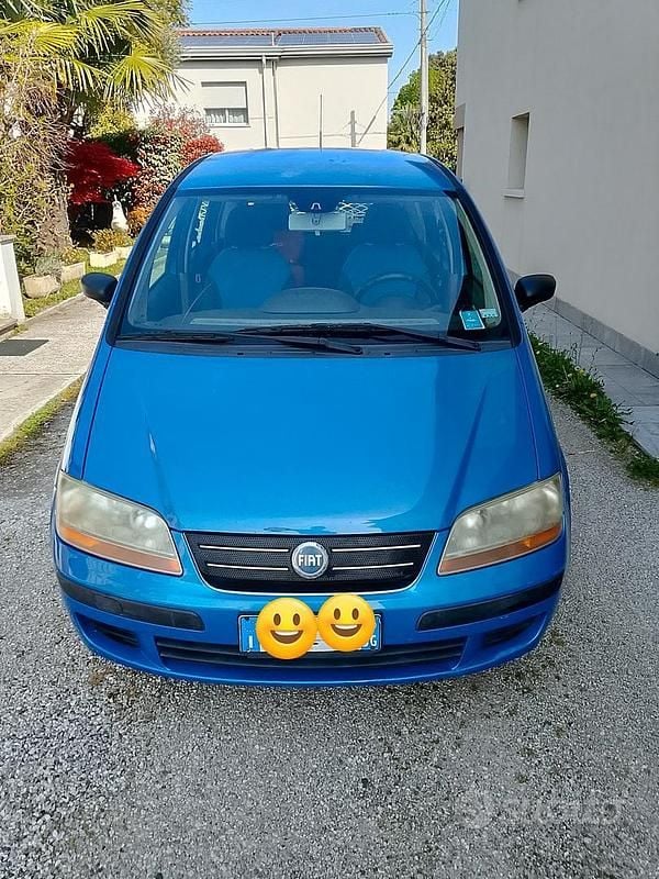 Usata Fiat Idea 80 CV (58 kW) 2005 Blu Monovolume