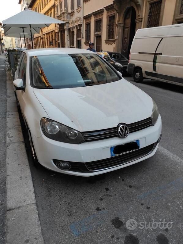 Bianco Usata 2011 VW Golf VI Due volumi | 5500 € (Super prezzo) - Immagine 1/4
