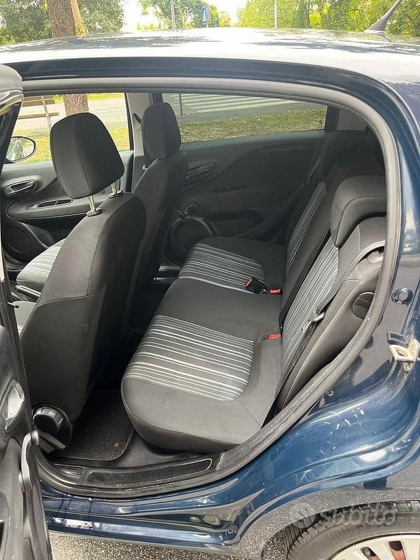 Usata Fiat Grande Punto S 75 CV (55 kW) 2011 Blu Utilitaria