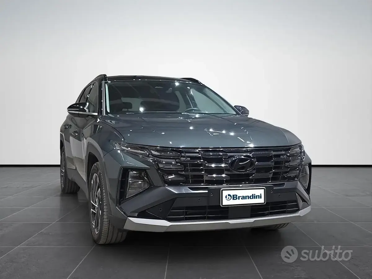 Usata Hyundai Tucson 180 CV (132 kW) 2025 Cypress green pearl + two tone SUV