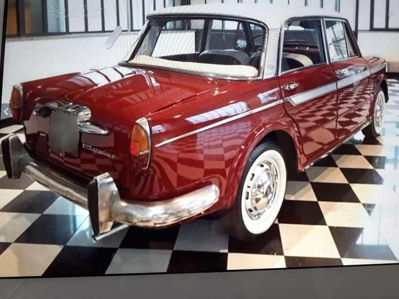 Rosso Usata 1960 Fiat 1200 Tre volumi | 9500 € - Immagine 1/4