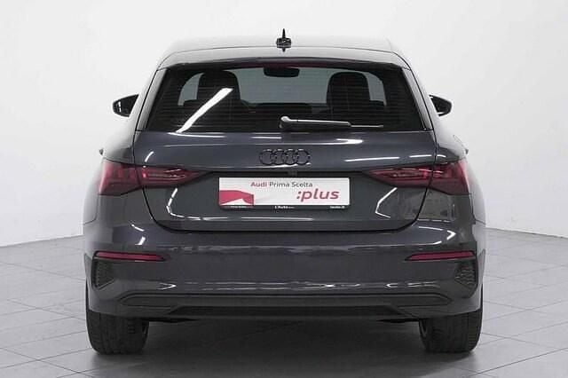 Usata Audi A3 Advanced Plus 150 CV (110 kW) 2023 Grigio manhattan metallizzato Berlina