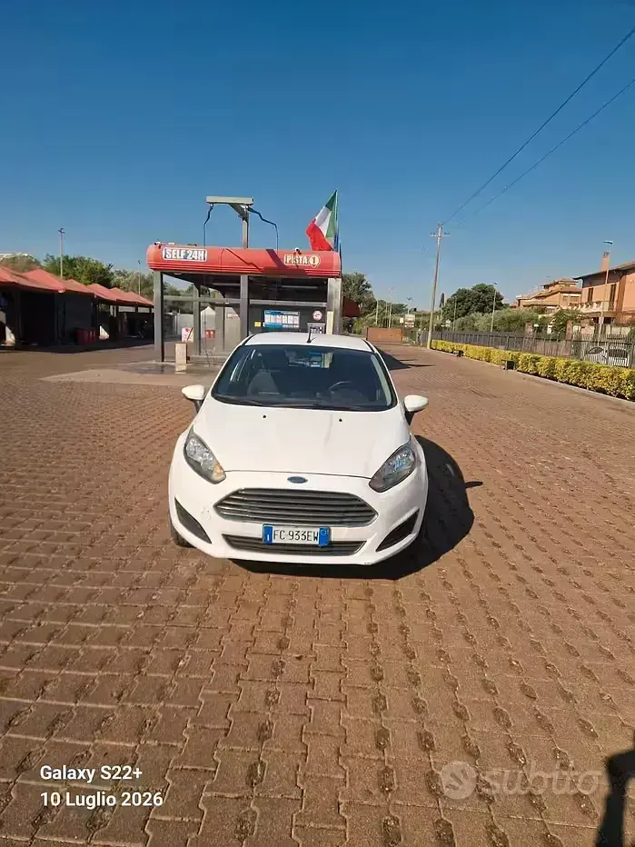 Usata Ford Fiesta Titanium 92 CV (67 kW) 2016 Bianco Utilitaria