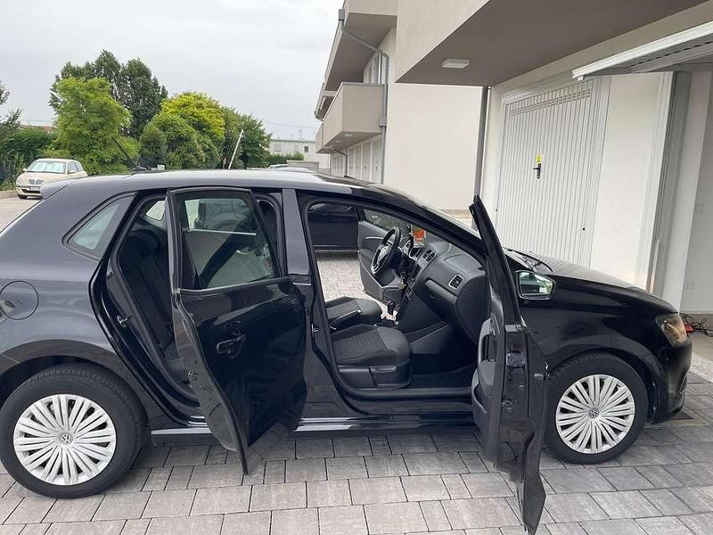 Usata VW Polo Trendline 75 CV (55 kW) 2017 Nero Berlina