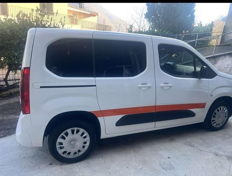 Usata Opel Combo Life 102 CV (75 kW) 2022