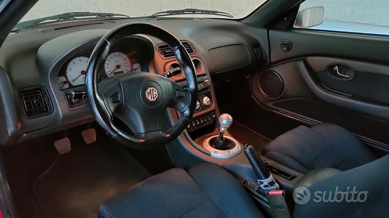 Usata MG TF 136 CV (100 kW) 2002 Rosso Cabrio
