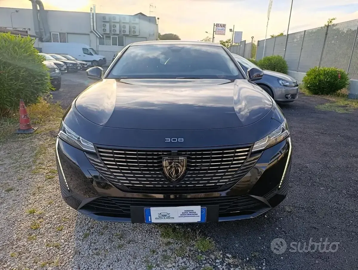 Usata Peugeot 308 SW Allure 130 CV (95 kW) 2022 Nero Station wagon