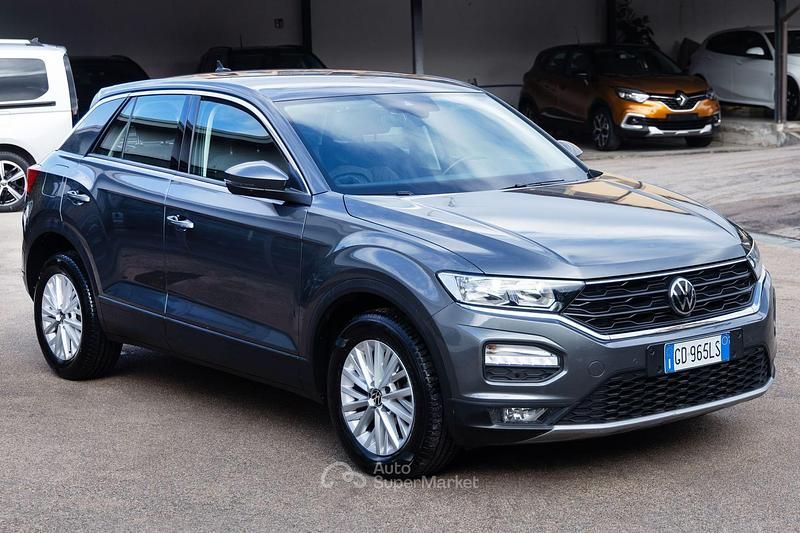 Usata VW T-Roc Business 110 CV (80 kW) 2021 Gray SUV