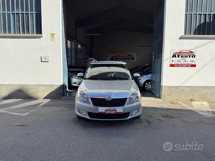 Usata Skoda Fabia Drive 90 CV (66 kW) 2014 Grigio Station wagon