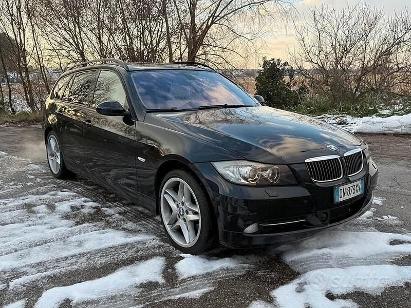 Usata BMW 335 Efficient Dynamics 306 CV (225 kW) 2008 Nero Station wagon