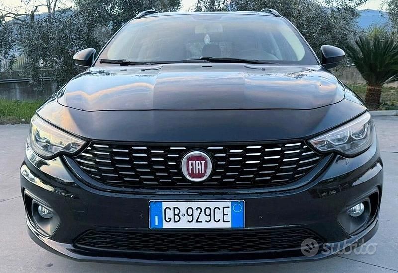 Usata Fiat Tipo Pop 120 CV (88 kW) 2018 Blu Station wagon