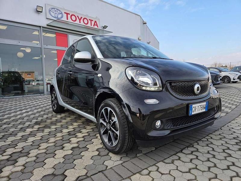 Usata Smart ForFour Passion 71 CV (52 kW) 2016 Nero Utilitaria
