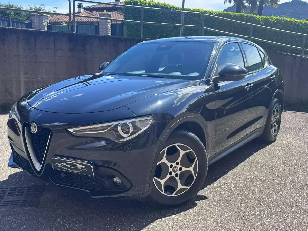Usata Alfa Romeo Stelvio 190 CV (139 kW) 2022 Nero SUV