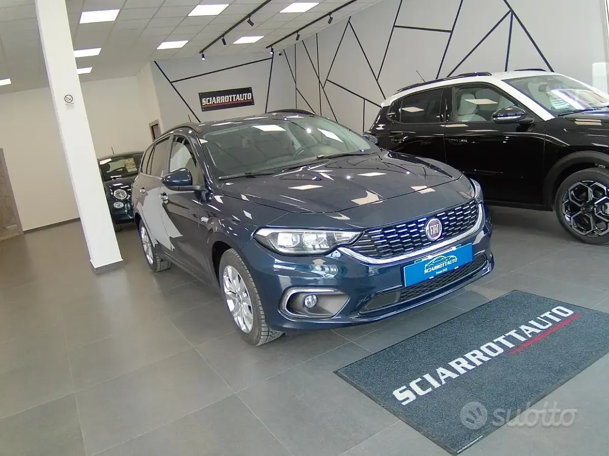 Usata Fiat Tipo Lounge 120 CV (88 kW) 2020 Bluazzurro Station wagon