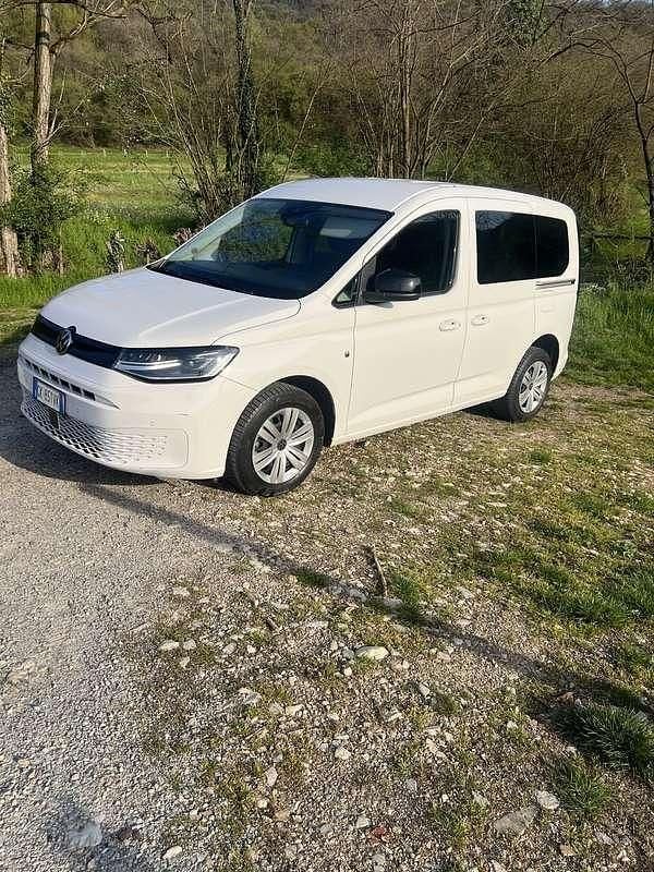 Usata VW Caddy 166 CV (122 kW) 2022 Monovolume