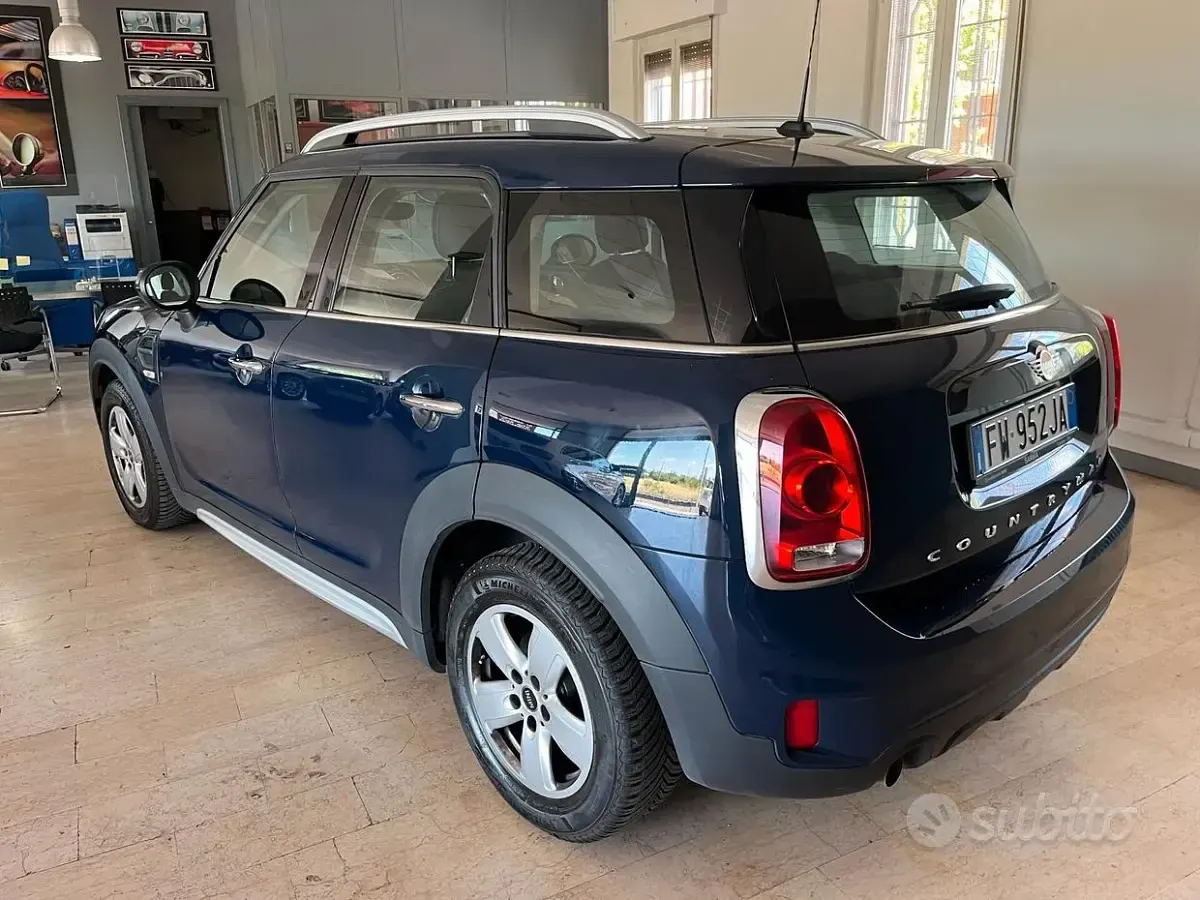 Usata Mini One Countryman 102 CV (75 kW) 2019 Bluazzurro SUV