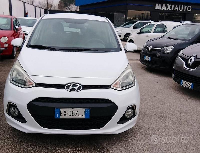 Usata Hyundai i10 66 CV (48 kW) 2014 Bianco Utilitaria