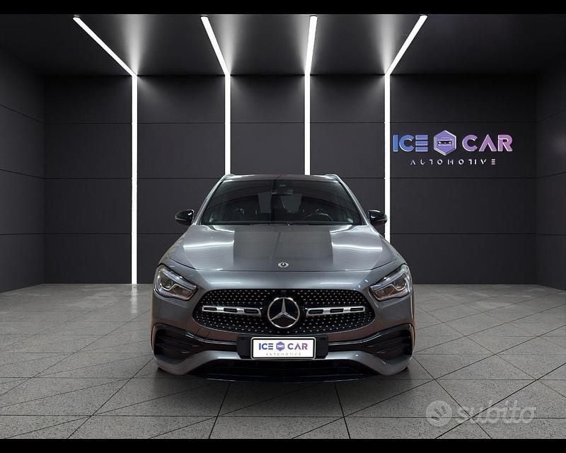 Usata Mercedes GLA180 Premium 136 CV (100 kW) 2023 Grigio SUV