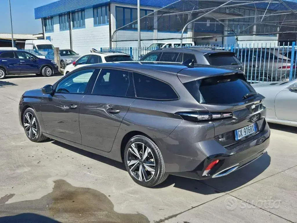 Usata Peugeot 308 SW Allure 131 CV (96 kW) 2022 Grigio Station wagon