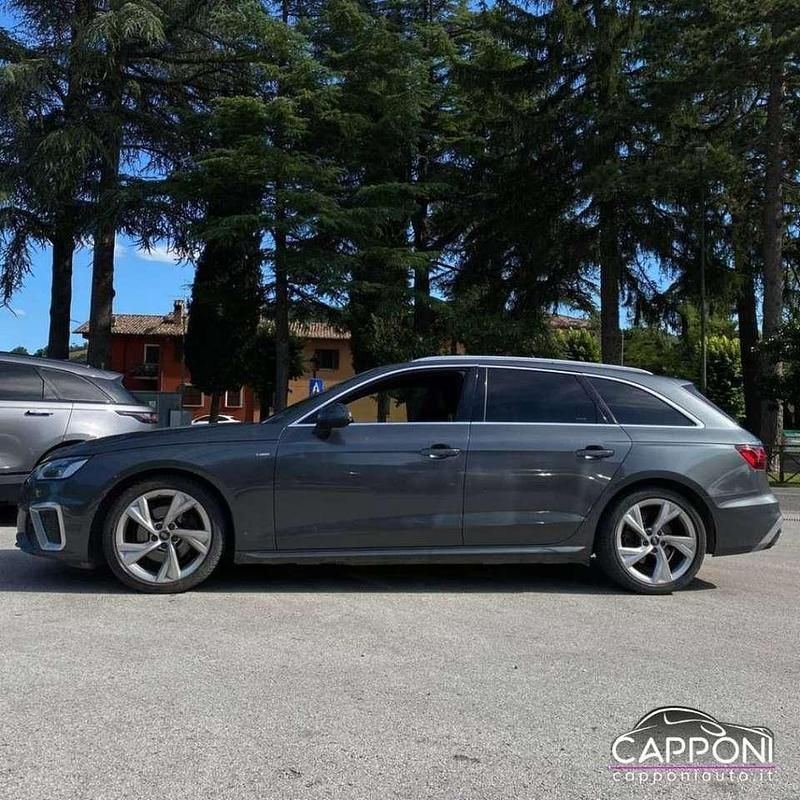 Usata Audi A4 S-Line 163 CV (119 kW) 2022 Grigio Station wagon