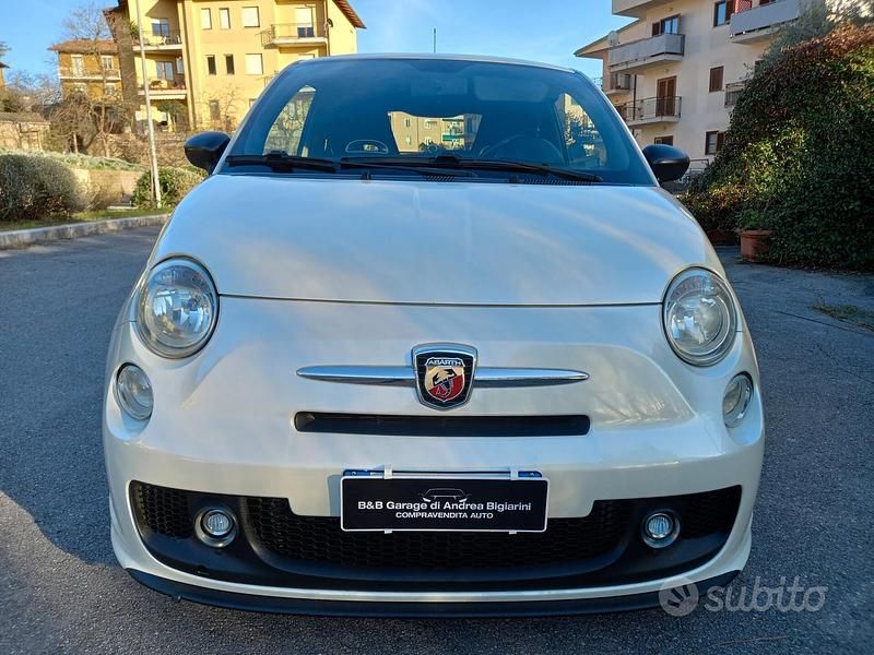 Usata Abarth 500 135 CV (99 kW) 2008 Bianco Utilitaria
