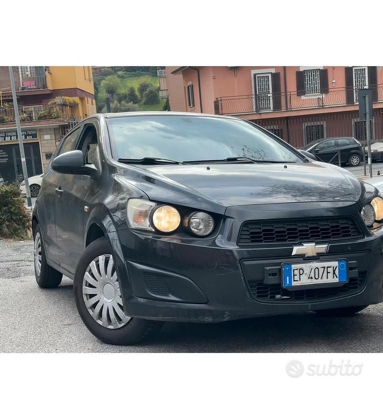 Usata Chevrolet Aveo 86 CV (63 kW) 2012 Nero Berlina