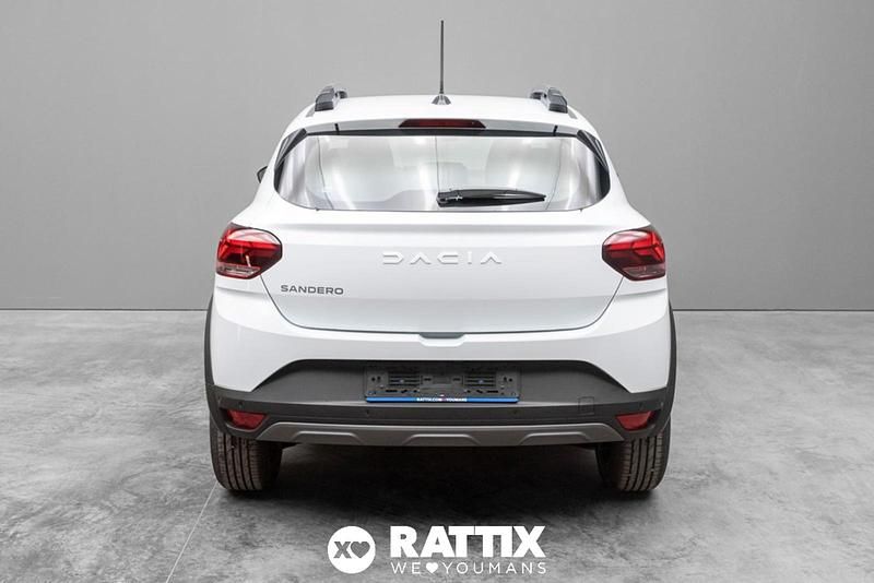 Nuova Dacia Sandero Expression 101 CV (74 kW) 2025 Bianca Utilitaria