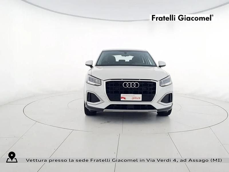 Usata Audi Q2 Admired 116 CV (85 kW) 2021 Bianco ghiacciaio metallizzato SUV