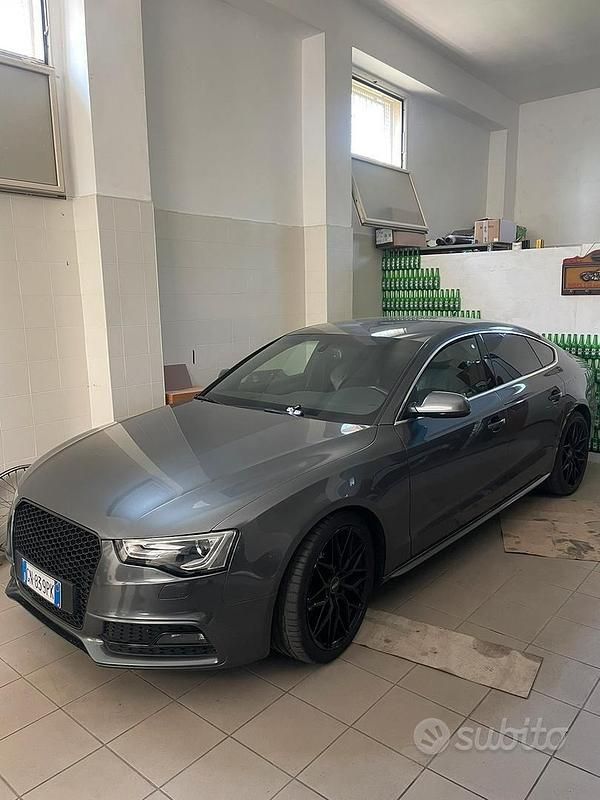 Grigio Usata 2015 Audi A5 S-Line Tre volumi | 15.000 € (Buon prezzo) - Immagine 1/4