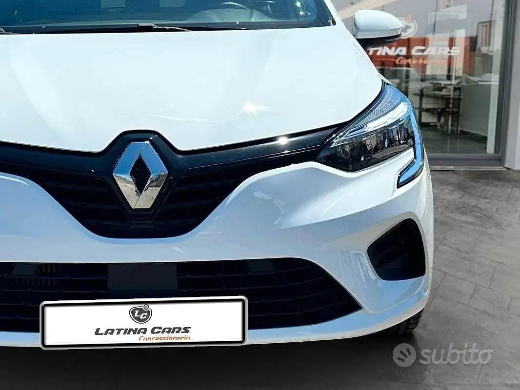 Usata Renault Clio V Business 90 CV (66 kW) 2021 Bianco Berlina