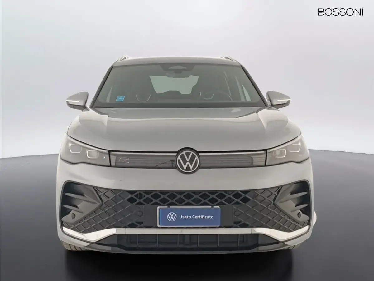 Usata VW Tiguan R-line 150 CV (110 kW) 2025 Grigio SUV