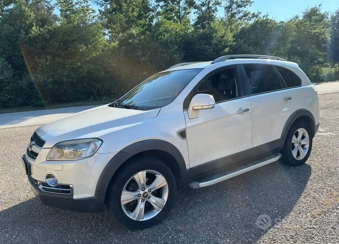 Usata Chevrolet Captiva 127 CV (93 kW) 2021 Grigio SUV