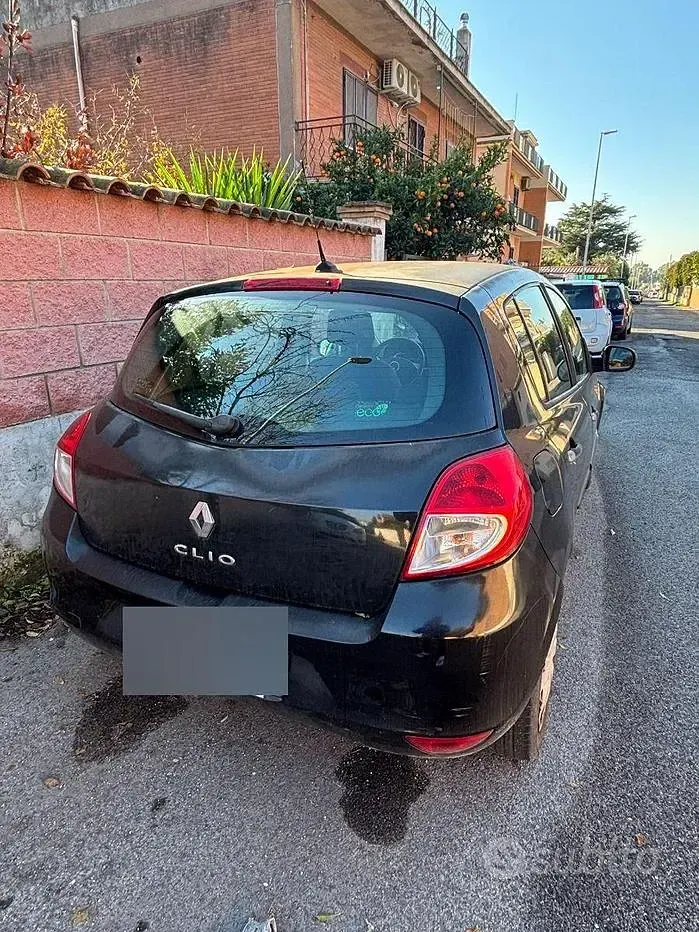 Usata Renault Clio II 85 CV (62 kW) 2009 Nero Berlina
