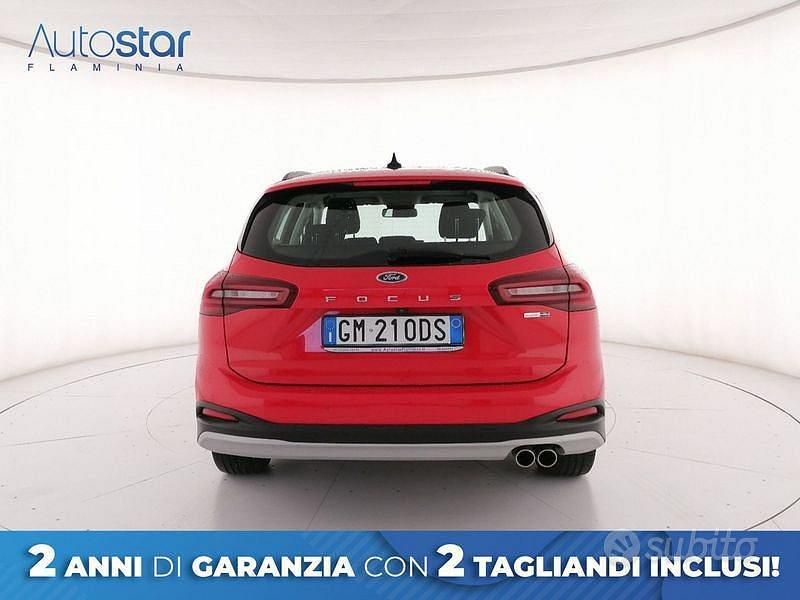 Begagnad Ford Focus Active 125 HK (91 kW) 2023 Röd Kombi