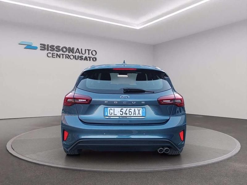 Usata Ford Focus ST-Line 120 CV (88 kW) 2022 Chrome blue Berlina