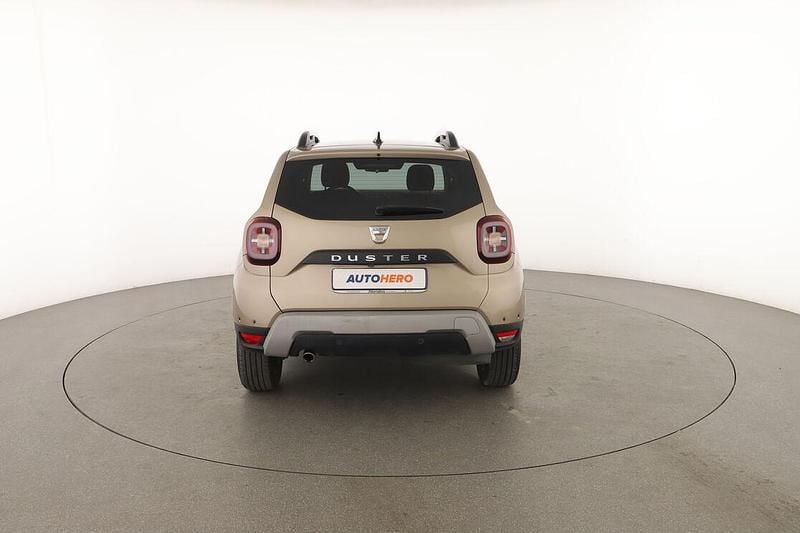 Usata Dacia Duster Prestige 116 CV (85 kW) 2019 Grigio SUV
