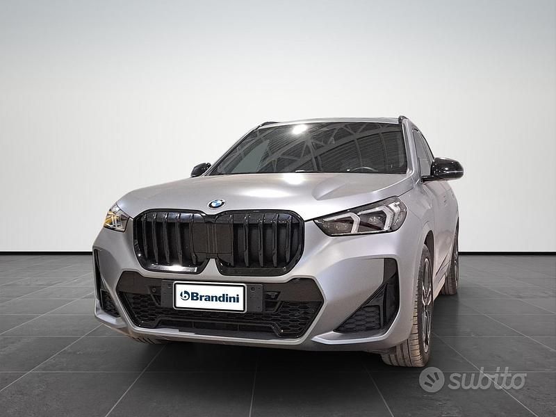 Usata BMW X1 M Sport 150 CV (110 kW) 2023 Frozen pure grey metallizzato SUV