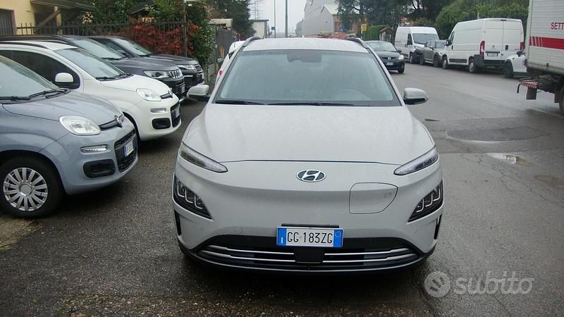 Usata Hyundai Kona 26 kW (36 CV) 2021 Grigio SUV