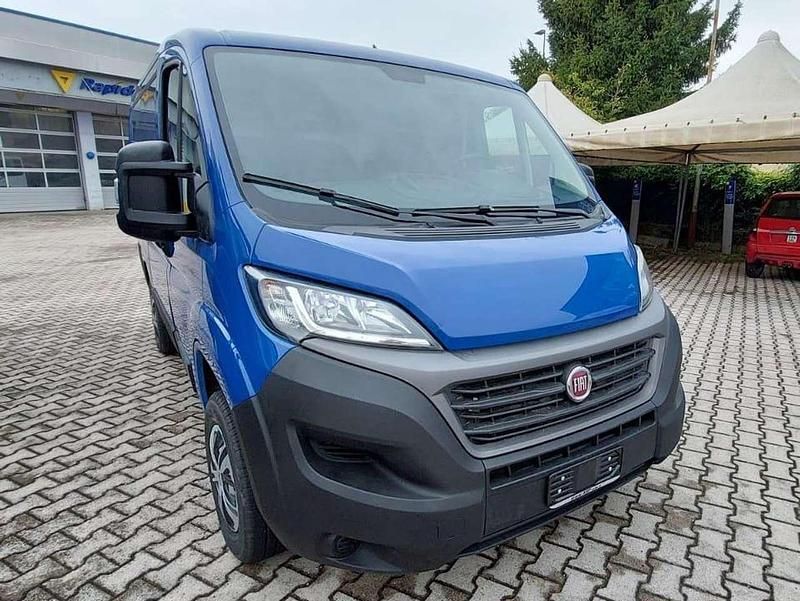 Usata Fiat Ducato 120 CV (88 kW) 2020 Blu/azzurro Furgone